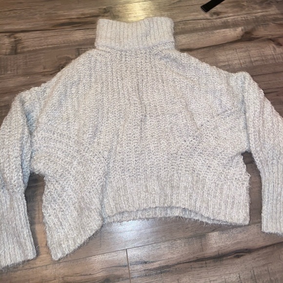 NWT Express sweater - Picture 2 of 2